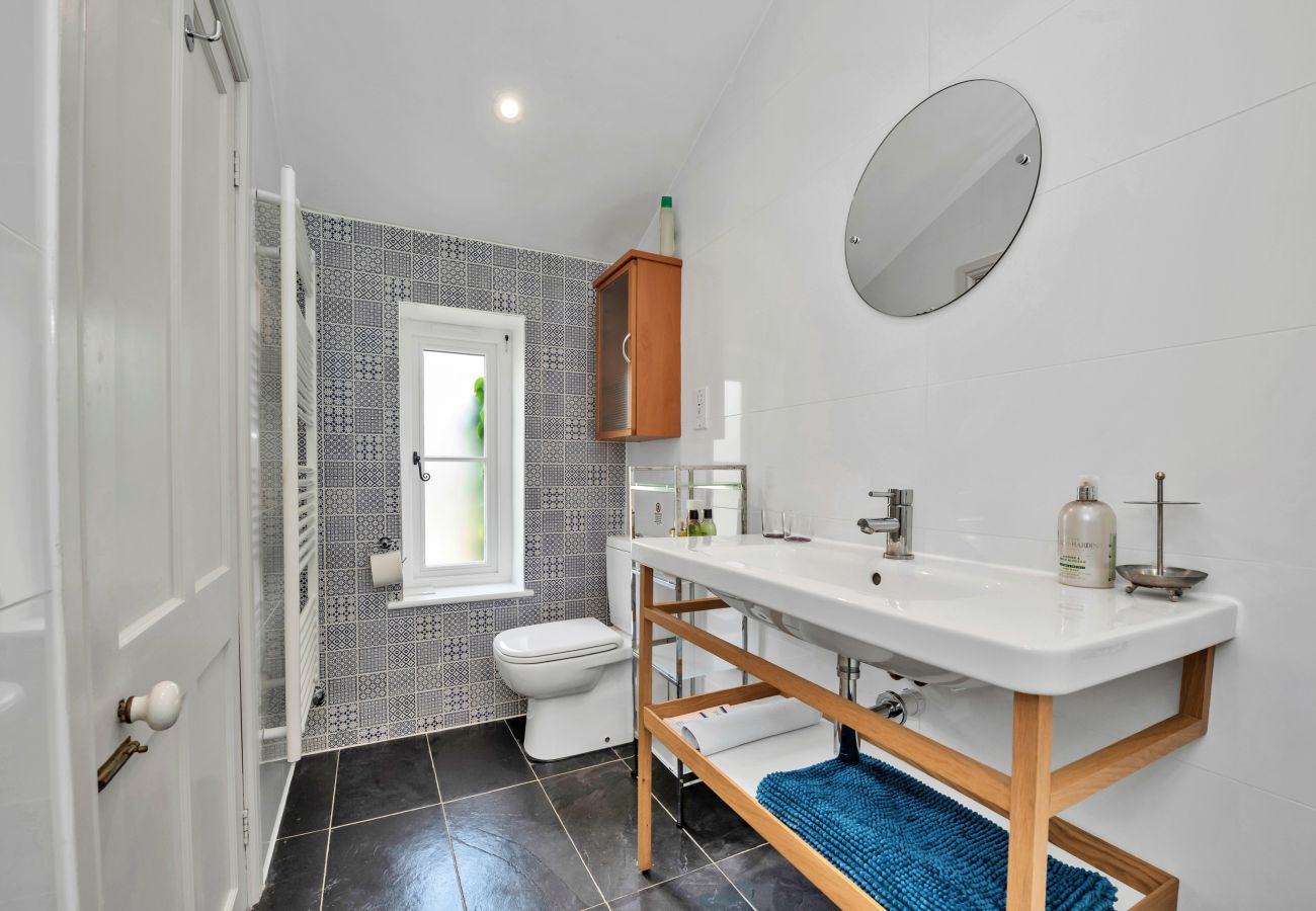 Cottage in Oakley - The Pottage
