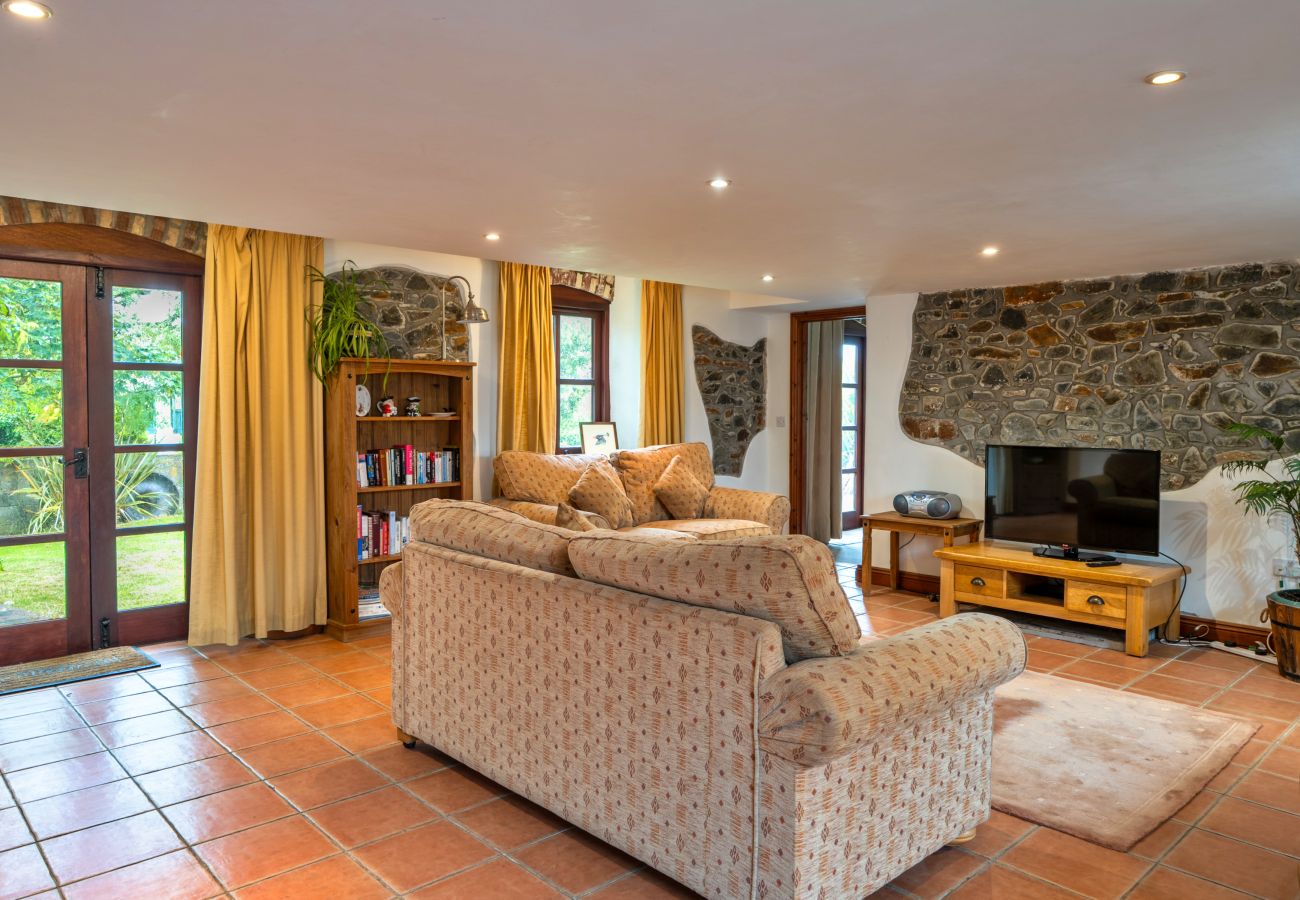 Cottage in Widemouth Bay - Roost, Quinceborough Farm