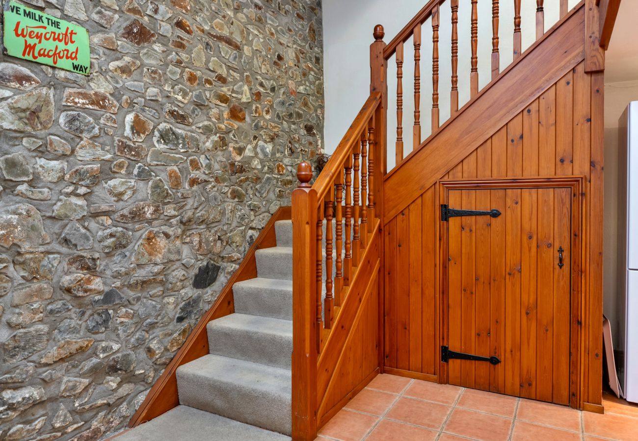 Cottage in Widemouth Bay - Roost, Quinceborough Farm