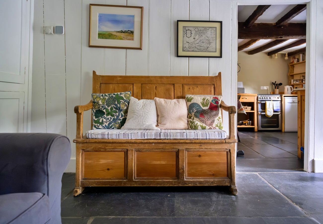 Cottage in Blaenau Ffestiniog - Tafarn Trip