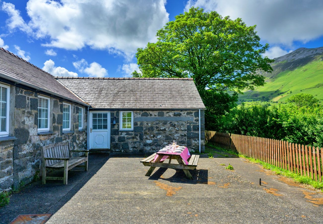 Cottage in Caernarfon - Penlon Cottage