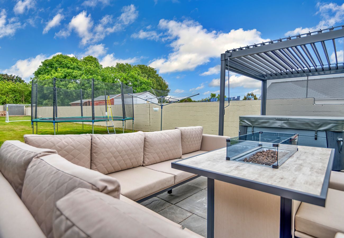 Huis in Pembroke Dock - Dockyard House