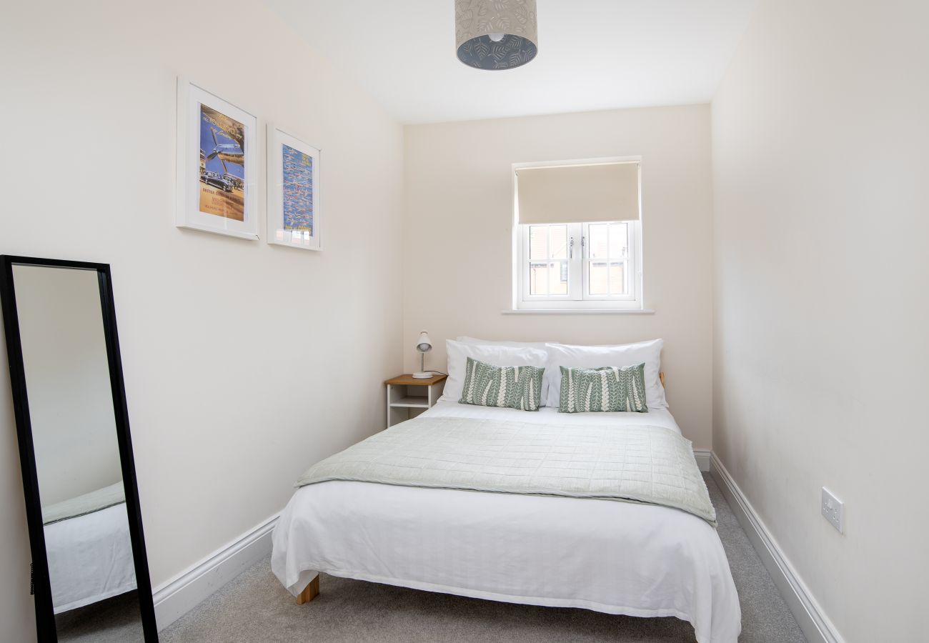 Cottage in Brackley - Field View
