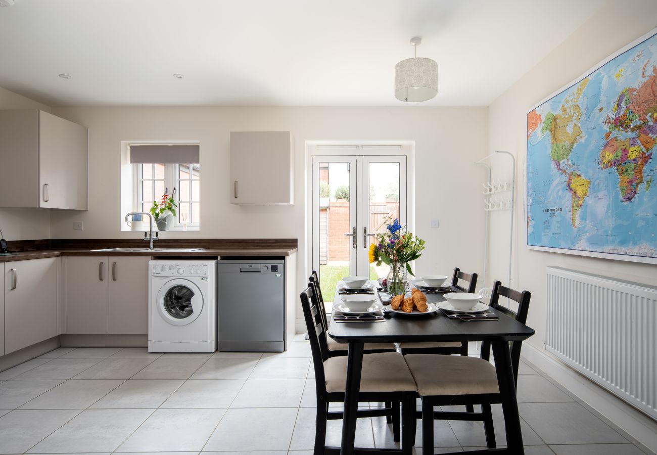 Cottage in Brackley - Field View