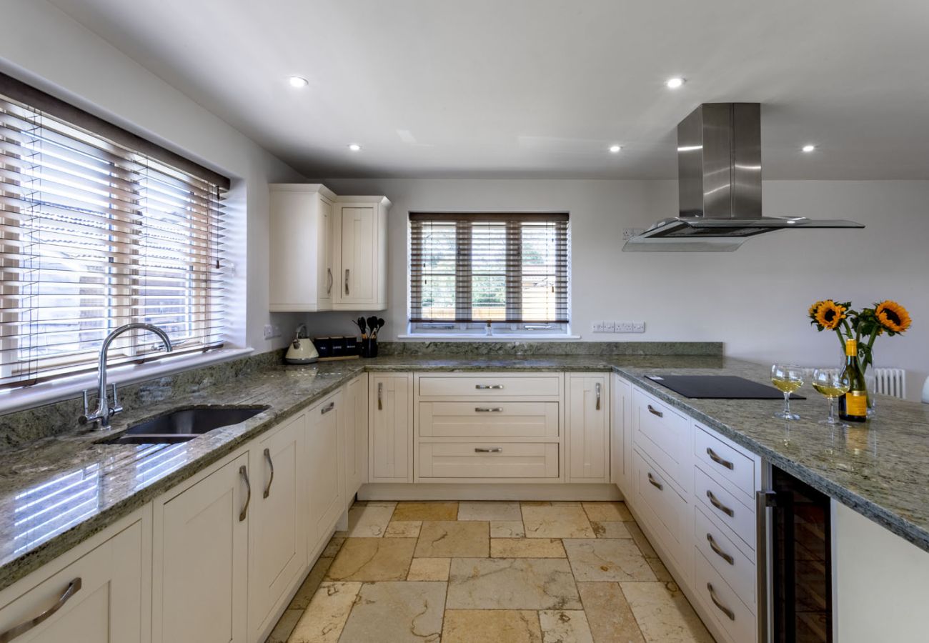 Cottage in Seend - The Farmhouse at Rusty Lane Farm
