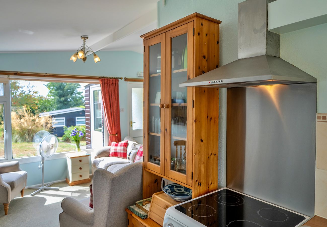 Bungalow in Welcombe - Foxgloves Bungalow