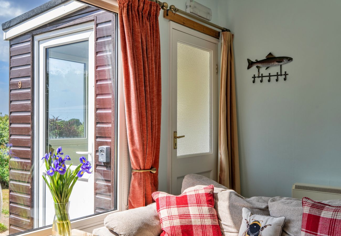 Bungalow in Welcombe - Foxgloves Bungalow