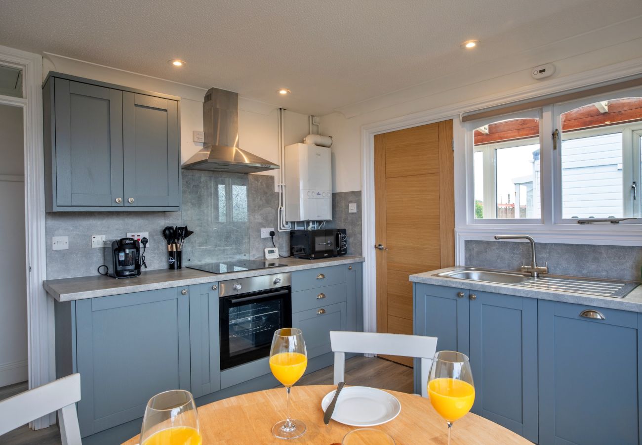 Bungalow in Freathy - Jesmondene