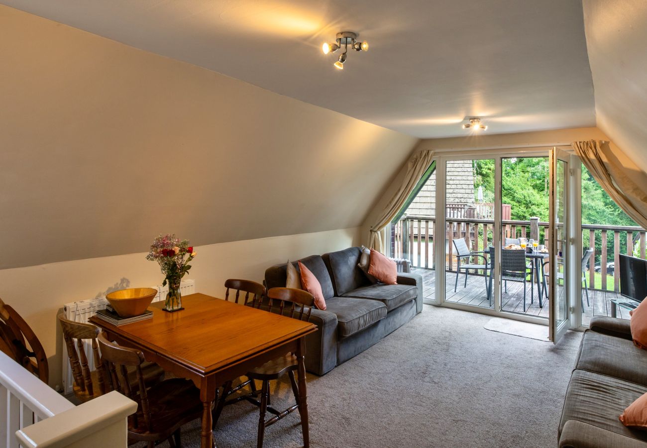 Chalet in Callington - Daisy Valley Lodge