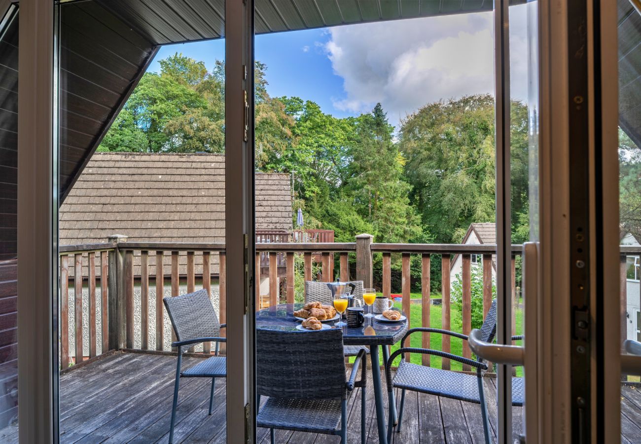 Chalet in Callington - Daisy Valley Lodge