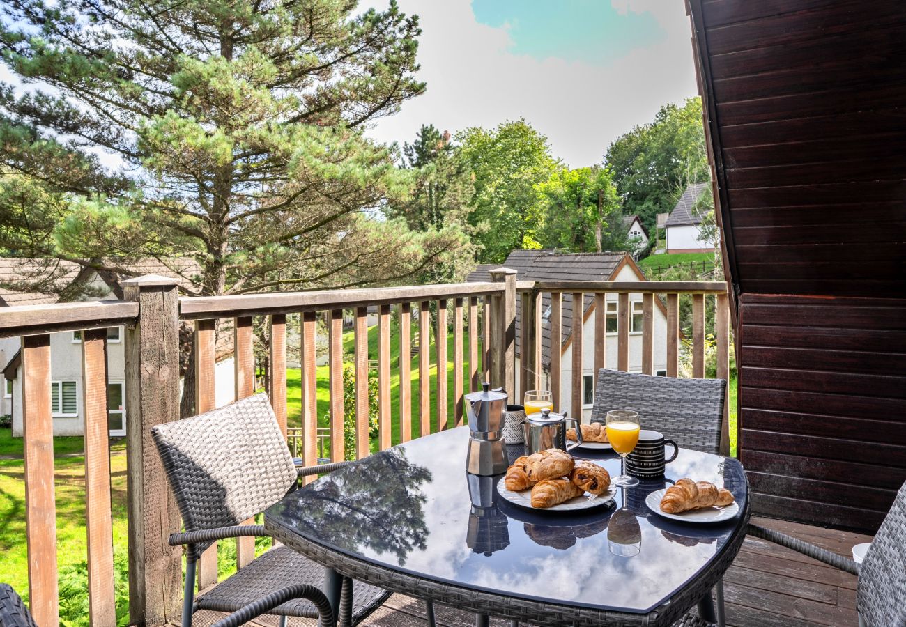 Chalet in Callington - Daisy Valley Lodge