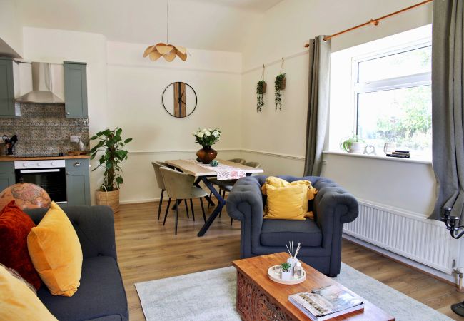  in Brackley - Kestral Cottage