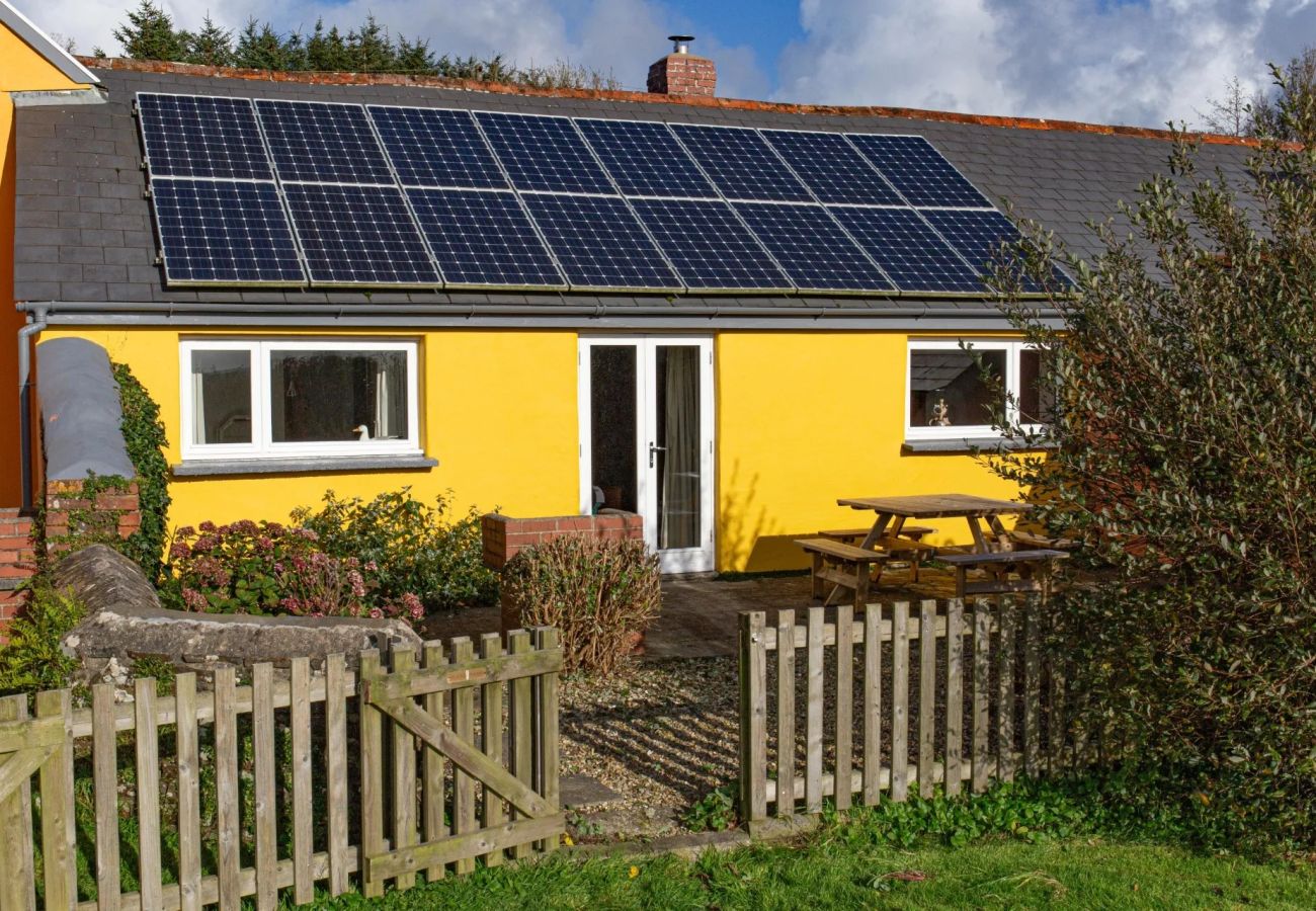 Cottage in Hartland - The Milking Parlour at Cheristow