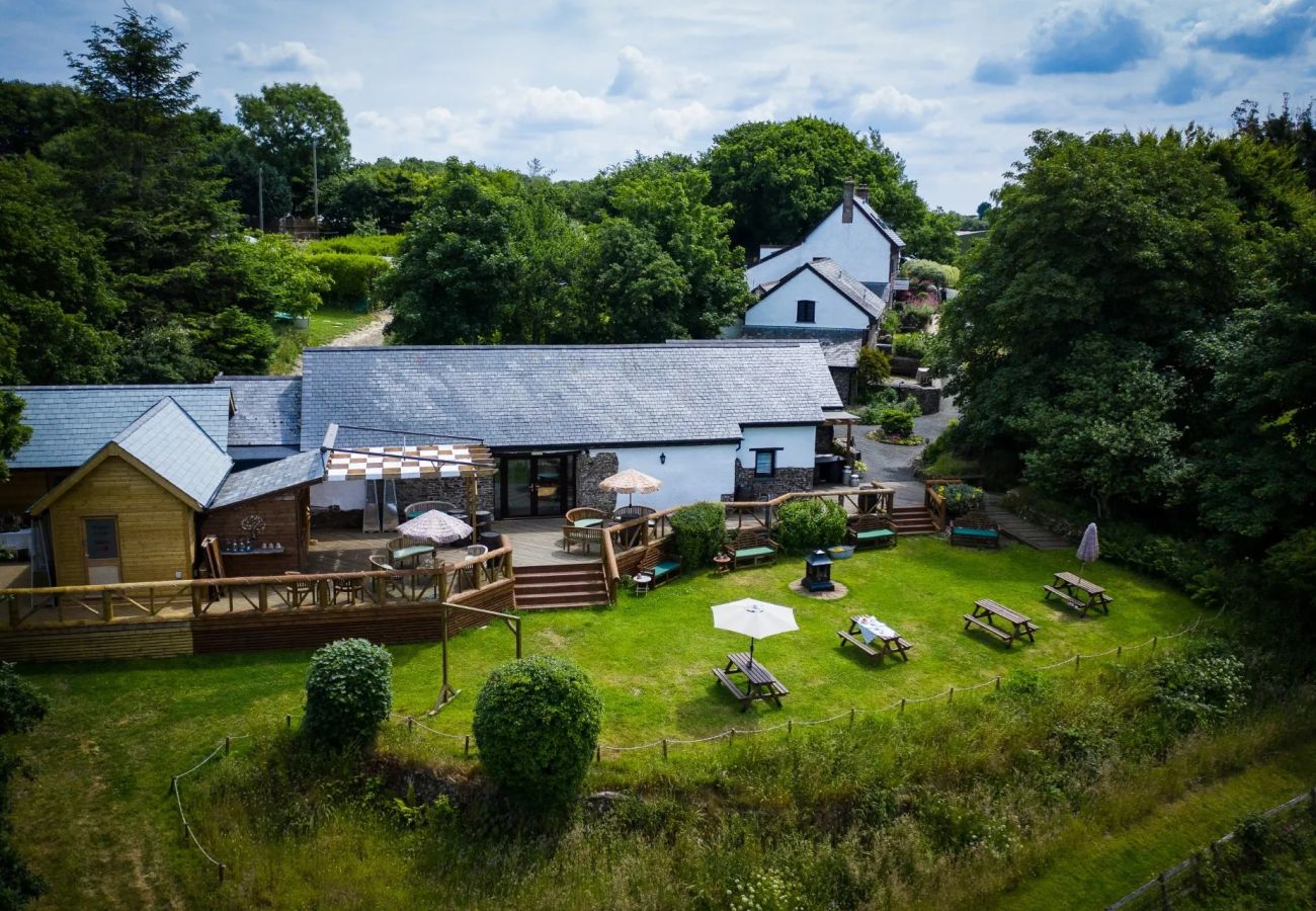 Chalet in Umberleigh - Bell Tent Sandy at Country Ways