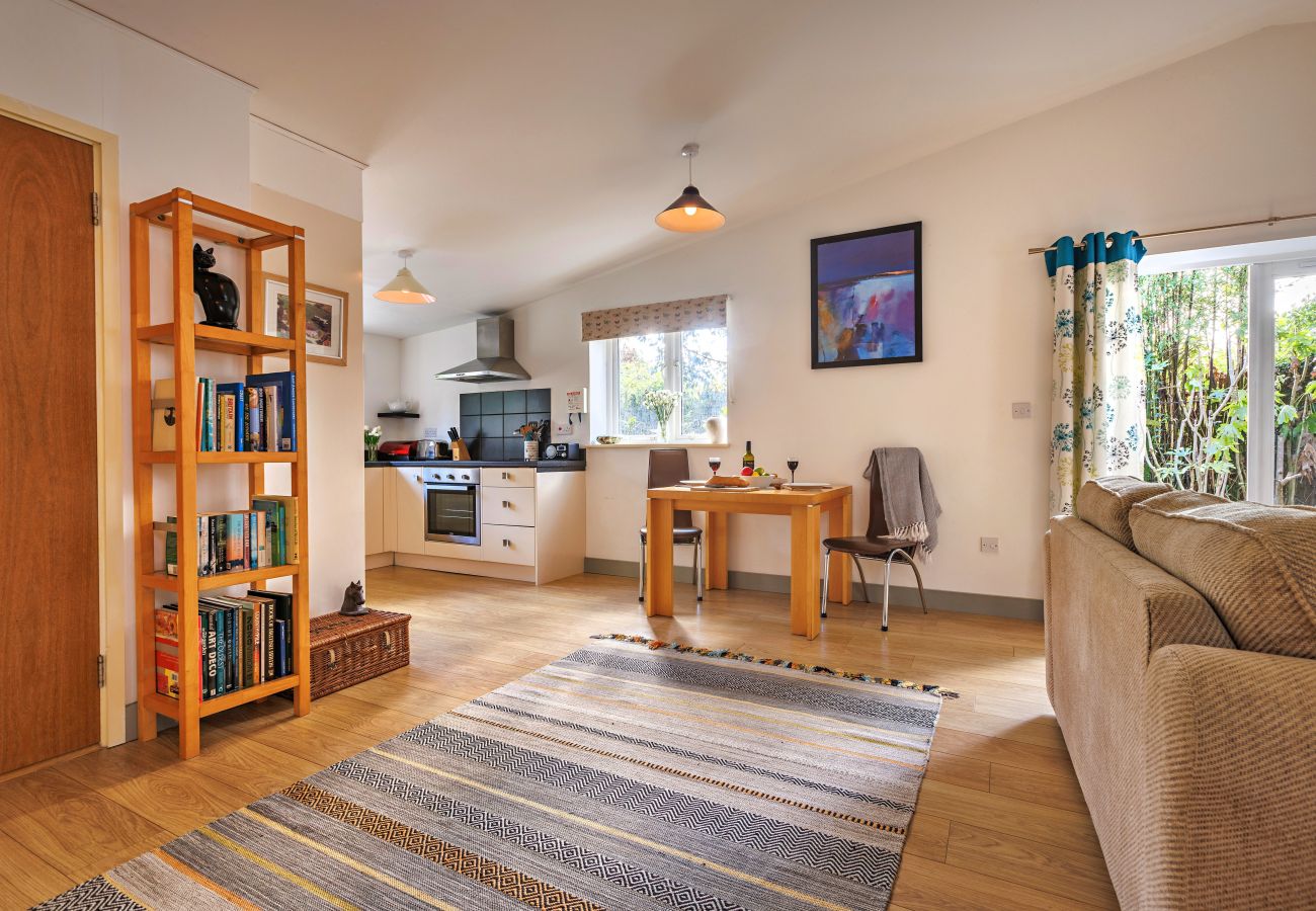 Bungalow in Themelthorpe - Hawthorn Cottage