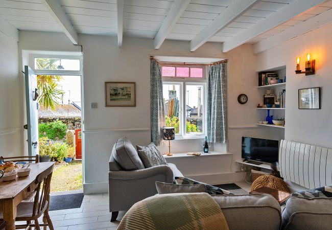 Cottage in Mousehole - Cosy Mousehole Cottage with Sea Views Cottage in Mousehole - Cosy Mousehole Cottage with Sea Views