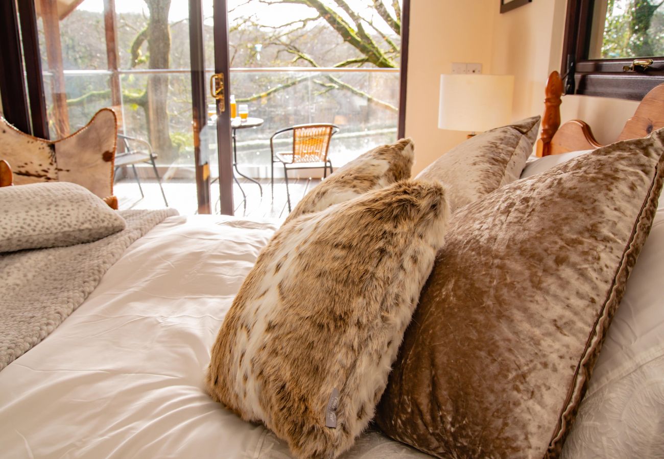 Farm stay in Germansweek - Yeworthy Eco-Treehouse