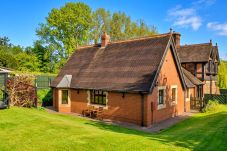Cottage in Craven Arms - The Grove Annexe Cottage in Craven Arms - The Grove Annexe