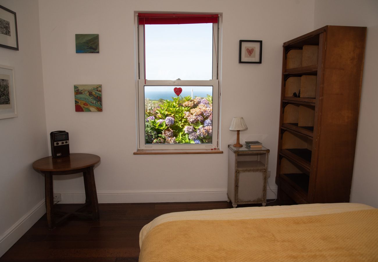 Cottage in Pendeen - Western Watch