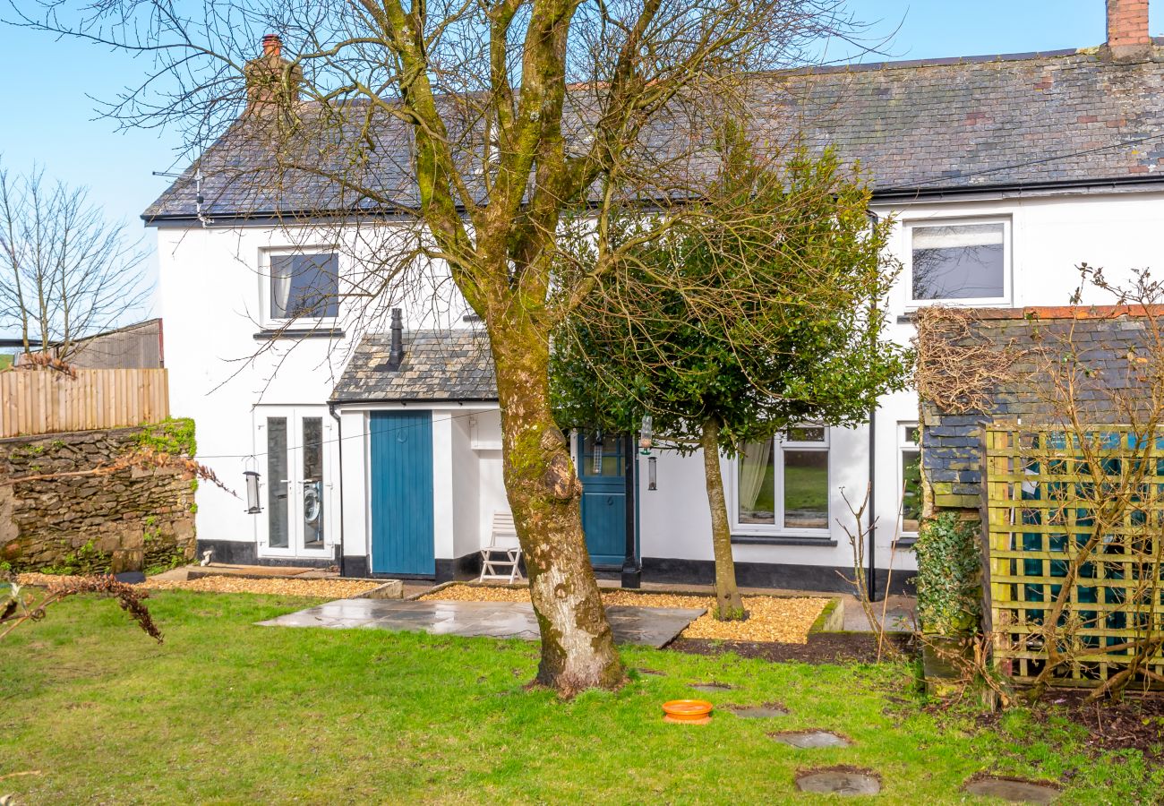 Cottage in West Buckland - Court Cottage