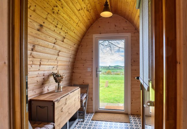 Farm stay in Camerton - The Pods Farm stay in Camerton - The Pods
