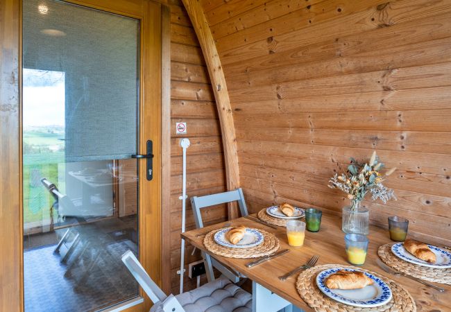 Farm stay in Camerton - The Pods Farm stay in Camerton - The Pods