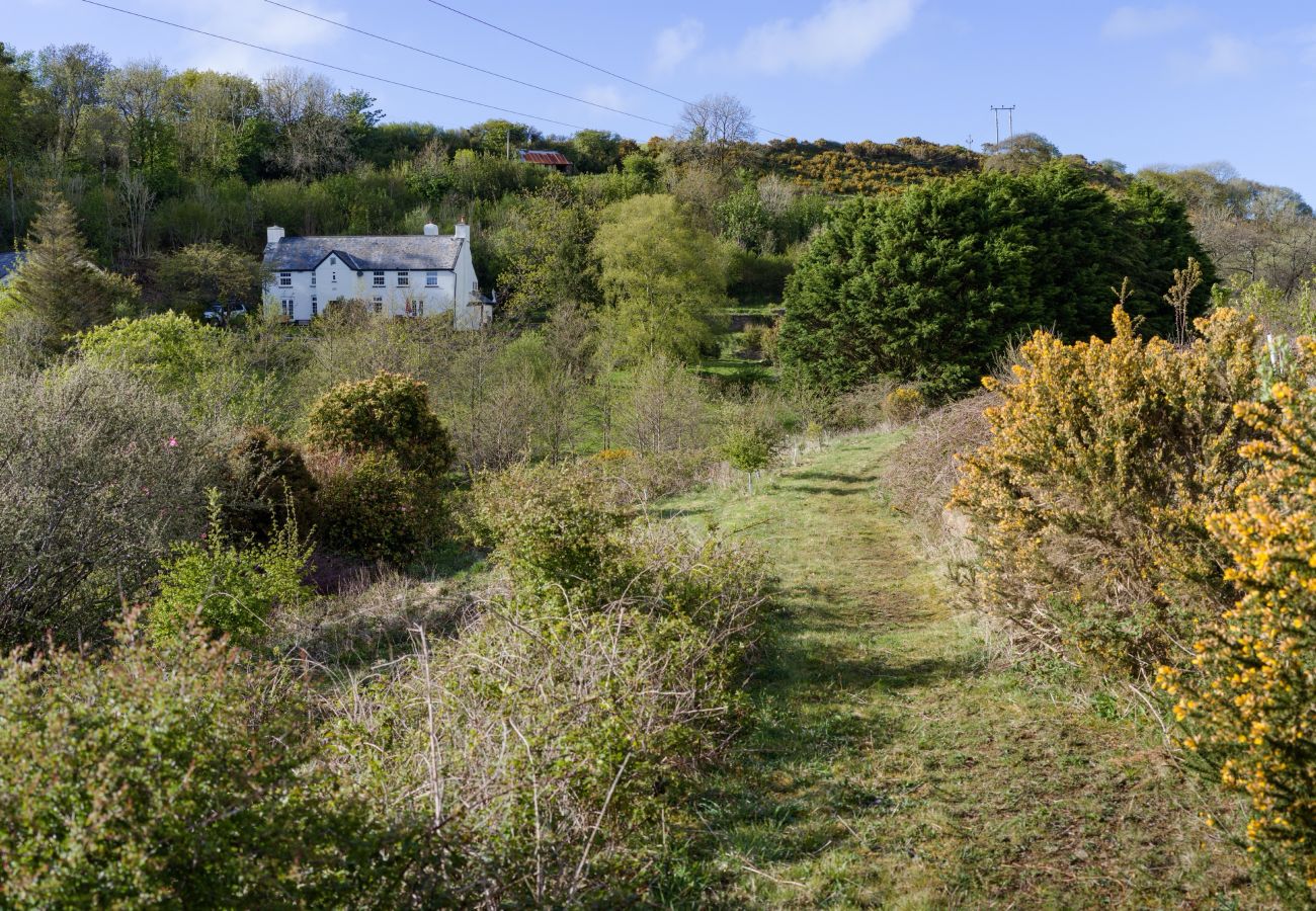 Cottage in West Down - Lower Aylescott Farmhouse