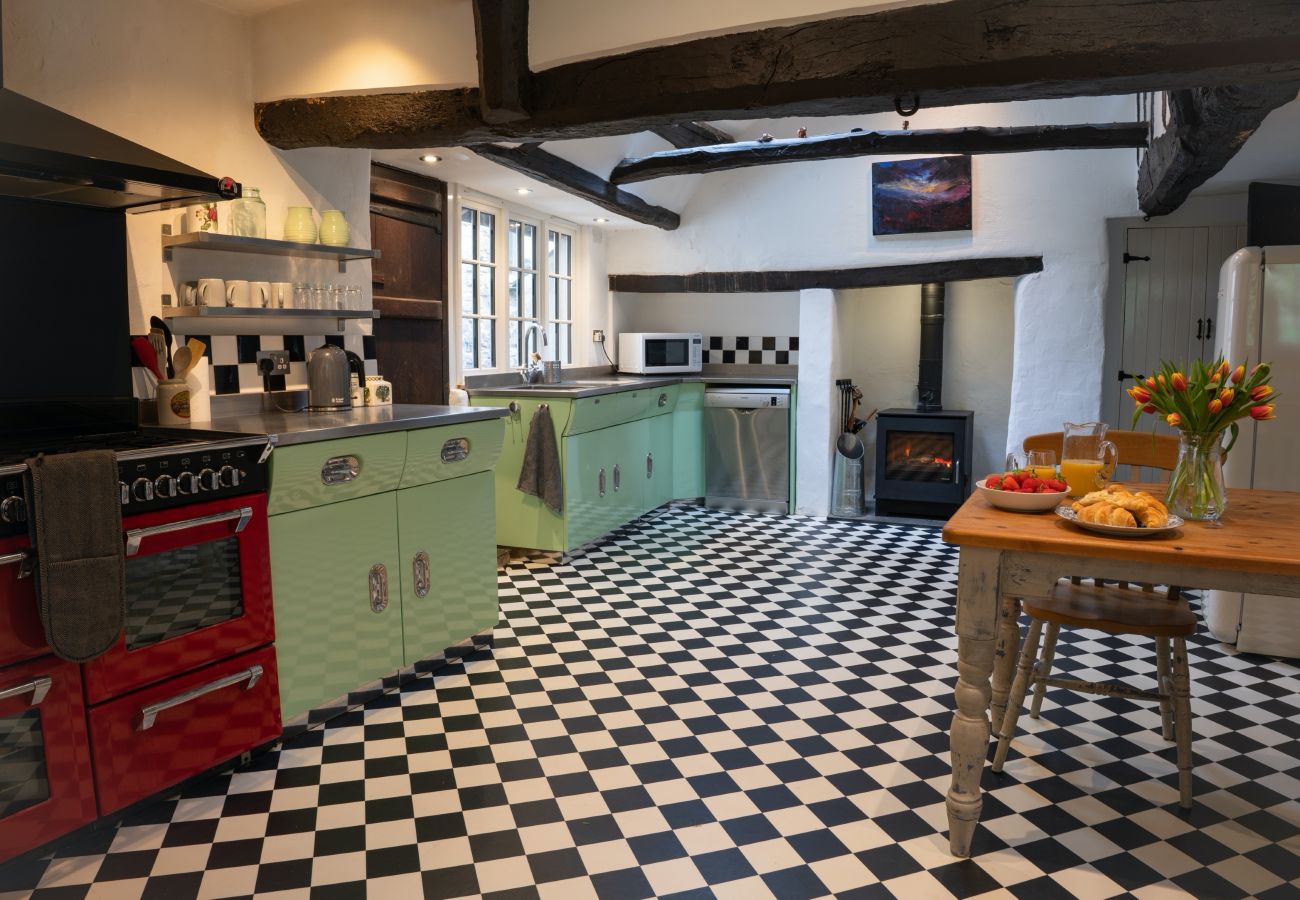 Cottage in West Down - Lower Aylescott Farmhouse