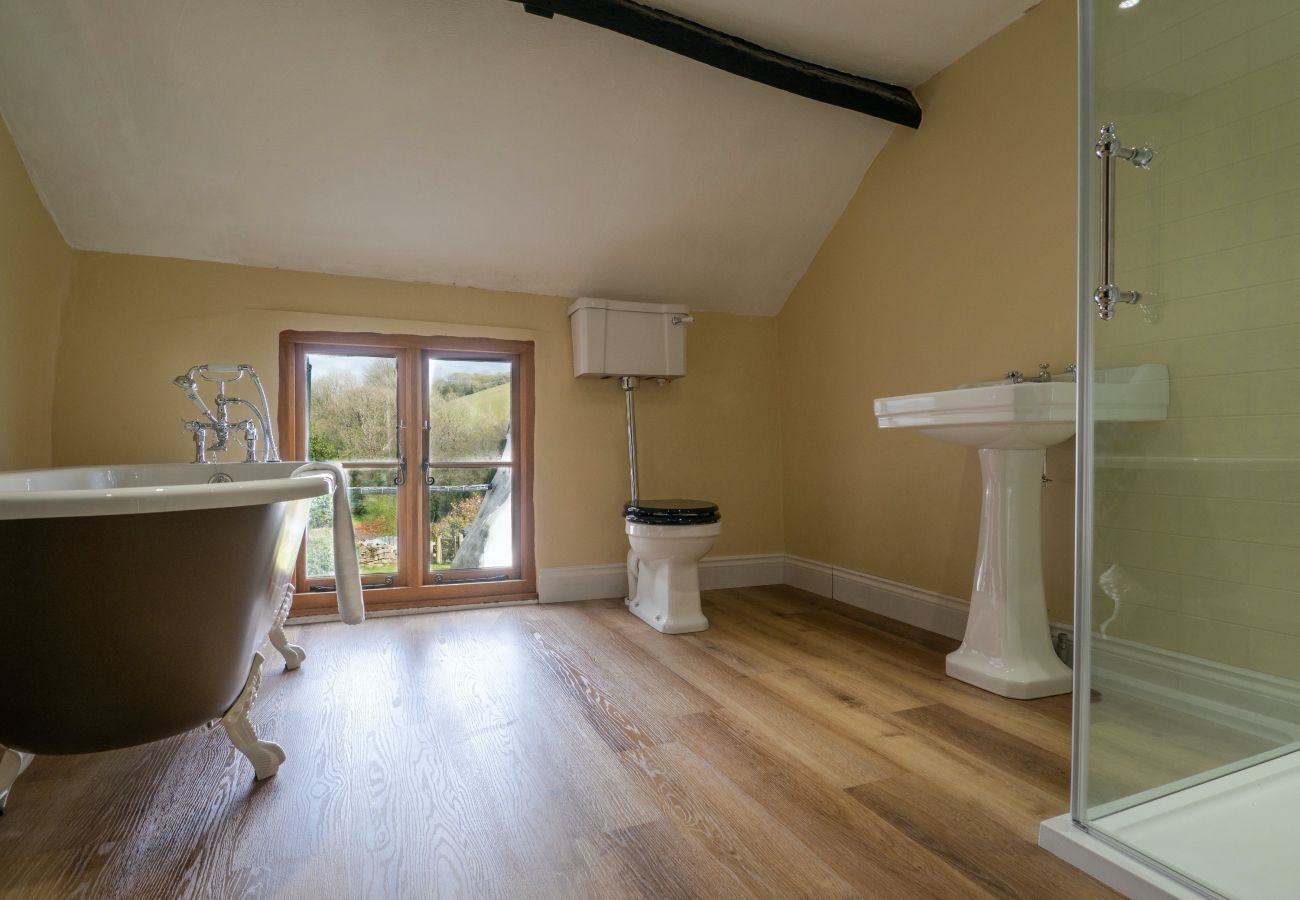 Cottage in West Down - Lower Aylescott Farmhouse