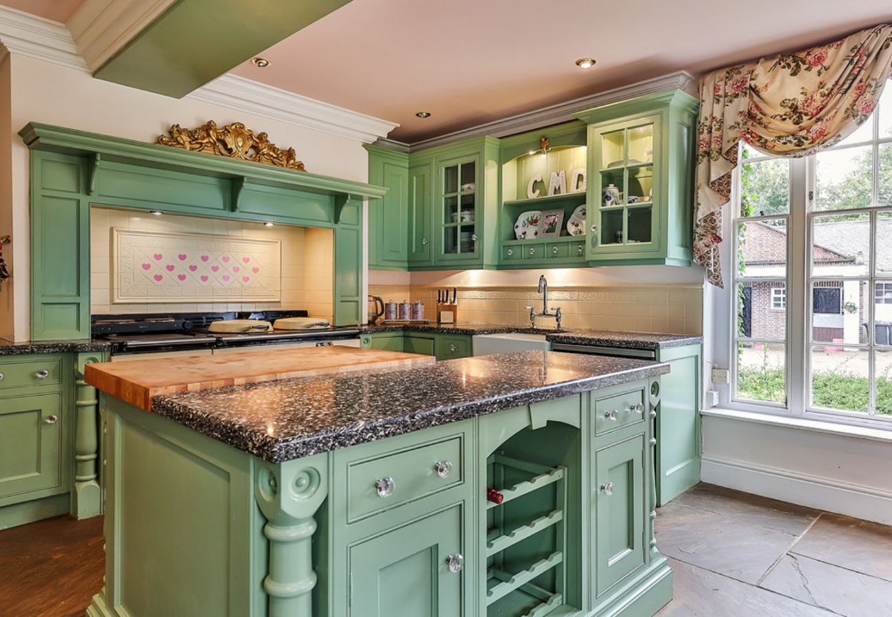 Country house in Walcot - Walcot Hall