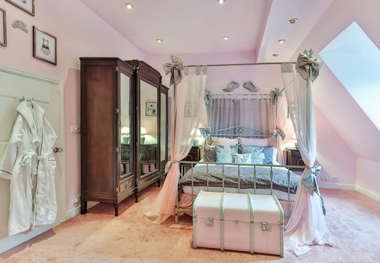 Country house in Walcot - Walcot Hall