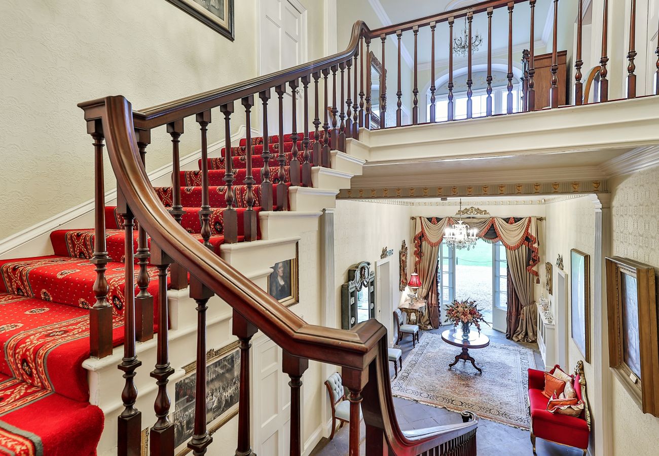 Country house in Walcot - Walcot Hall