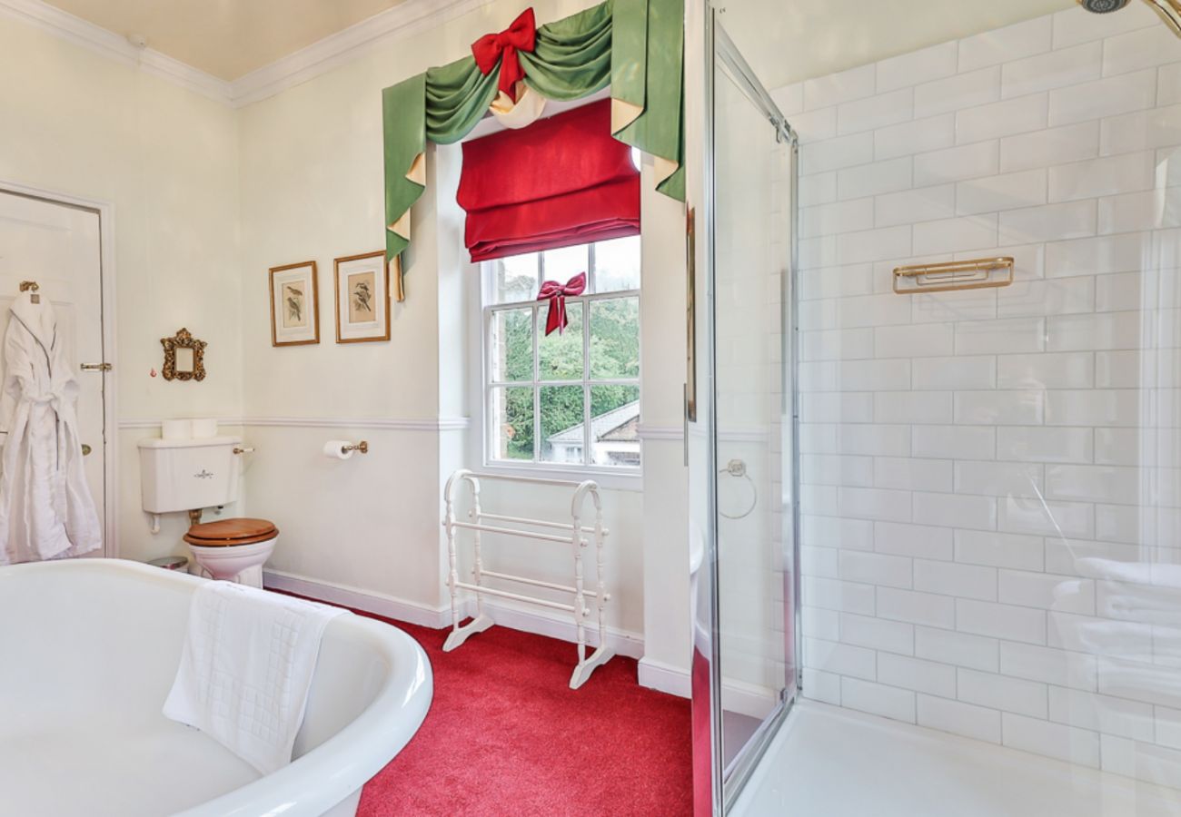 Country house in Walcot - Walcot Hall