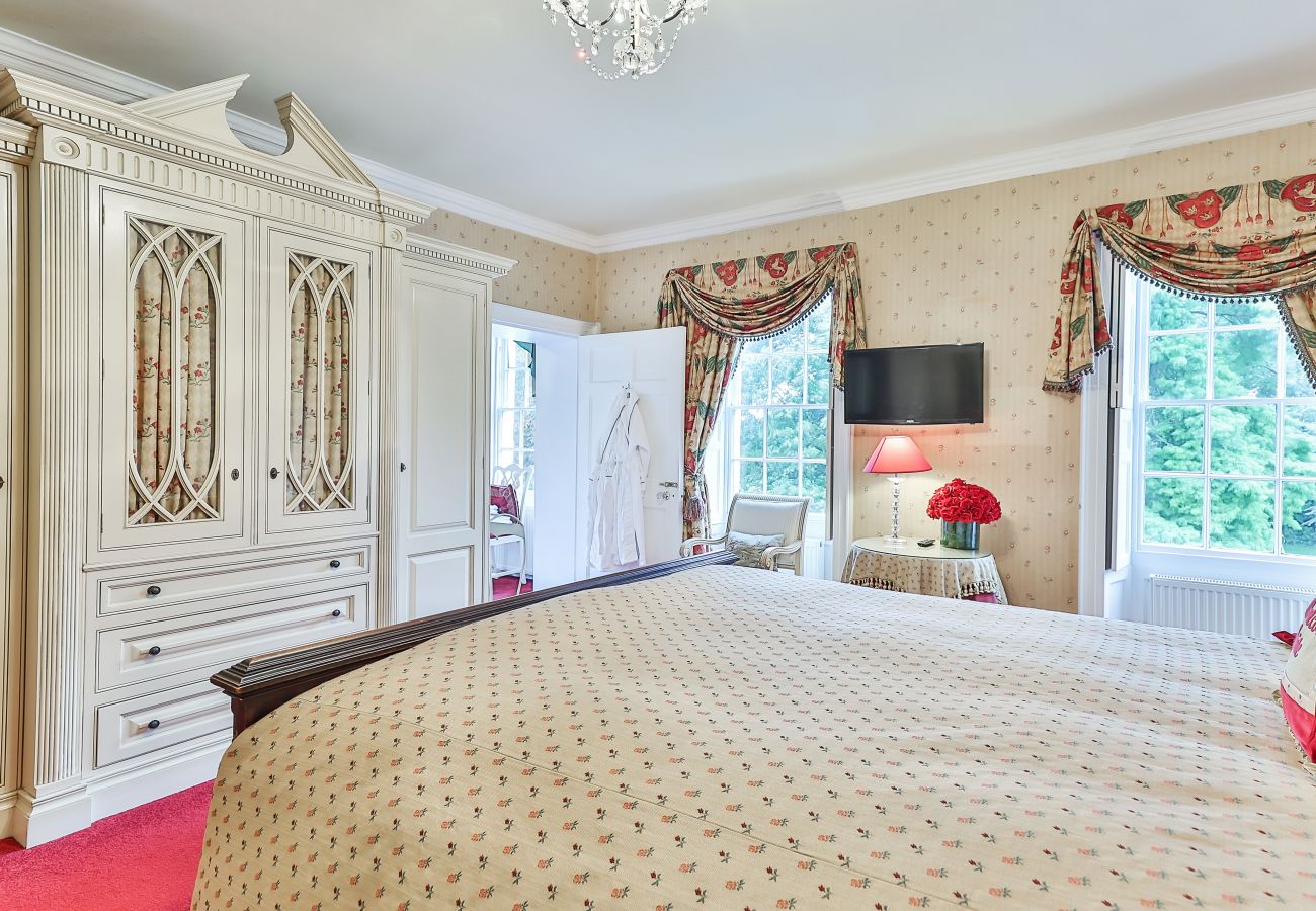 Country house in Walcot - Walcot Hall