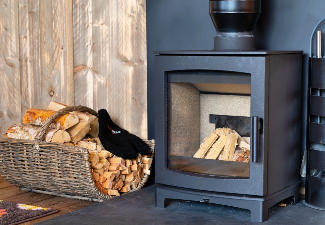 Farm stay in Seend - Rusty Lane, Safari Lodge Farm stay in Seend - Rusty Lane, Safari Lodge