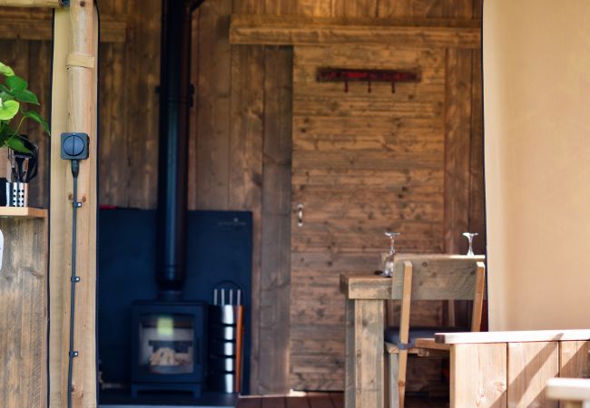 Farm stay in Seend - Rusty Lane, Safari Lodge Farm stay in Seend - Rusty Lane, Safari Lodge