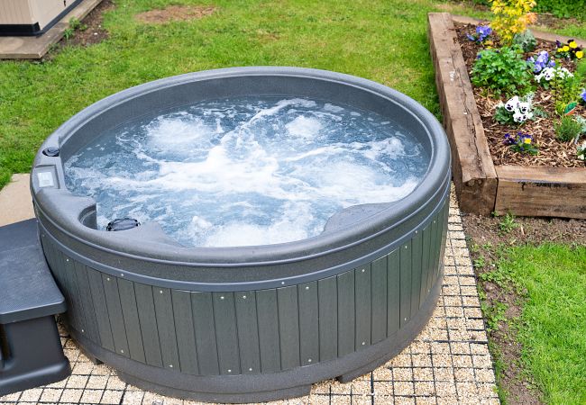 Farm stay in Seend - Rusty Lane, Safari Lodge Farm stay in Seend - Rusty Lane, Safari Lodge