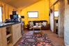 Farm stay in Seend - Rusty Lane, Safari Lodge Farm stay in Seend - Rusty Lane, Safari Lodge