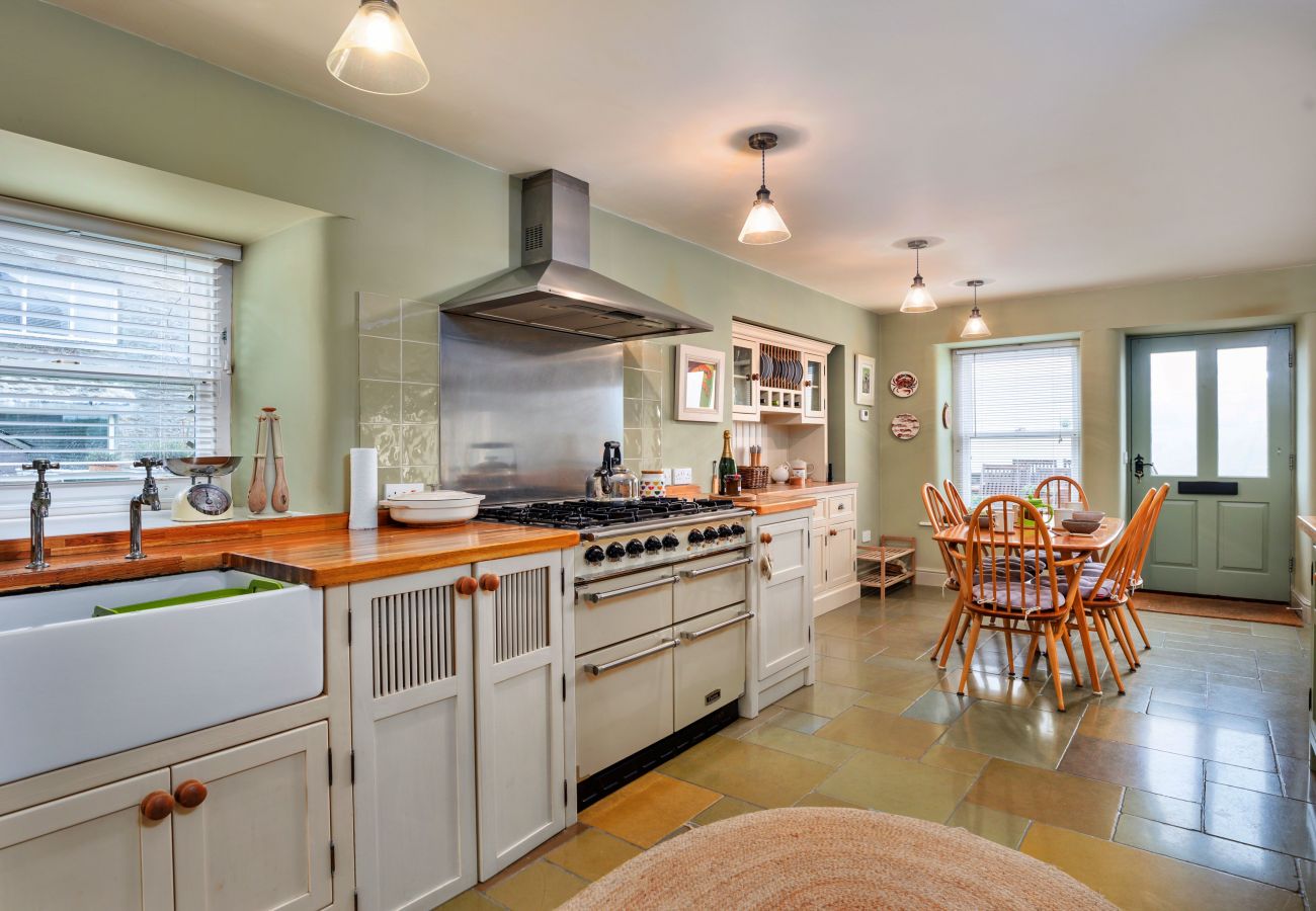 House in Richmond - Swalebeck House