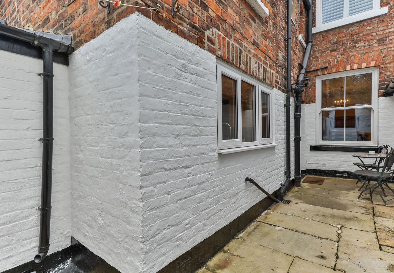 House in Whitby - Adventure House