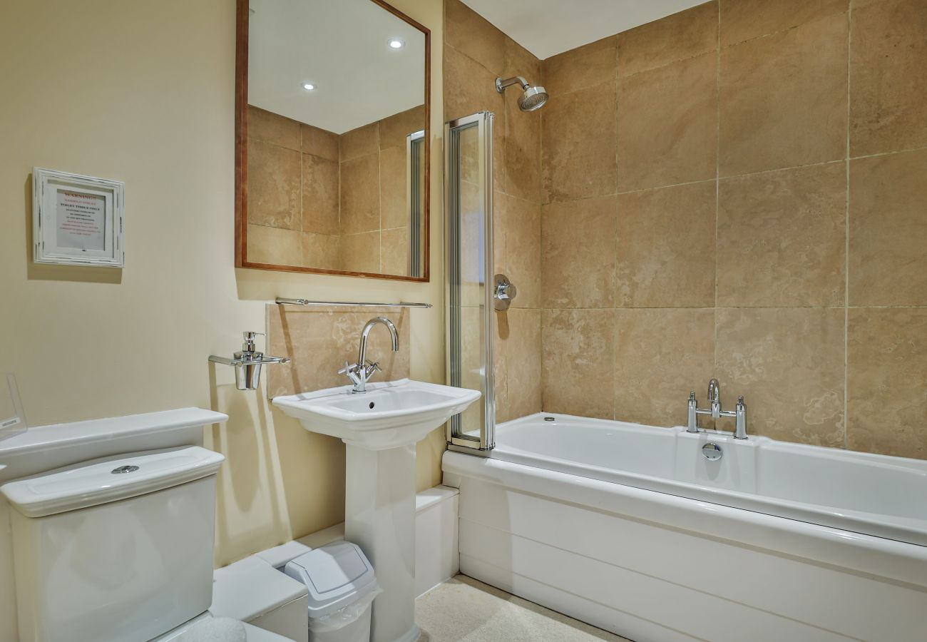 House in Whitby - Adventure House
