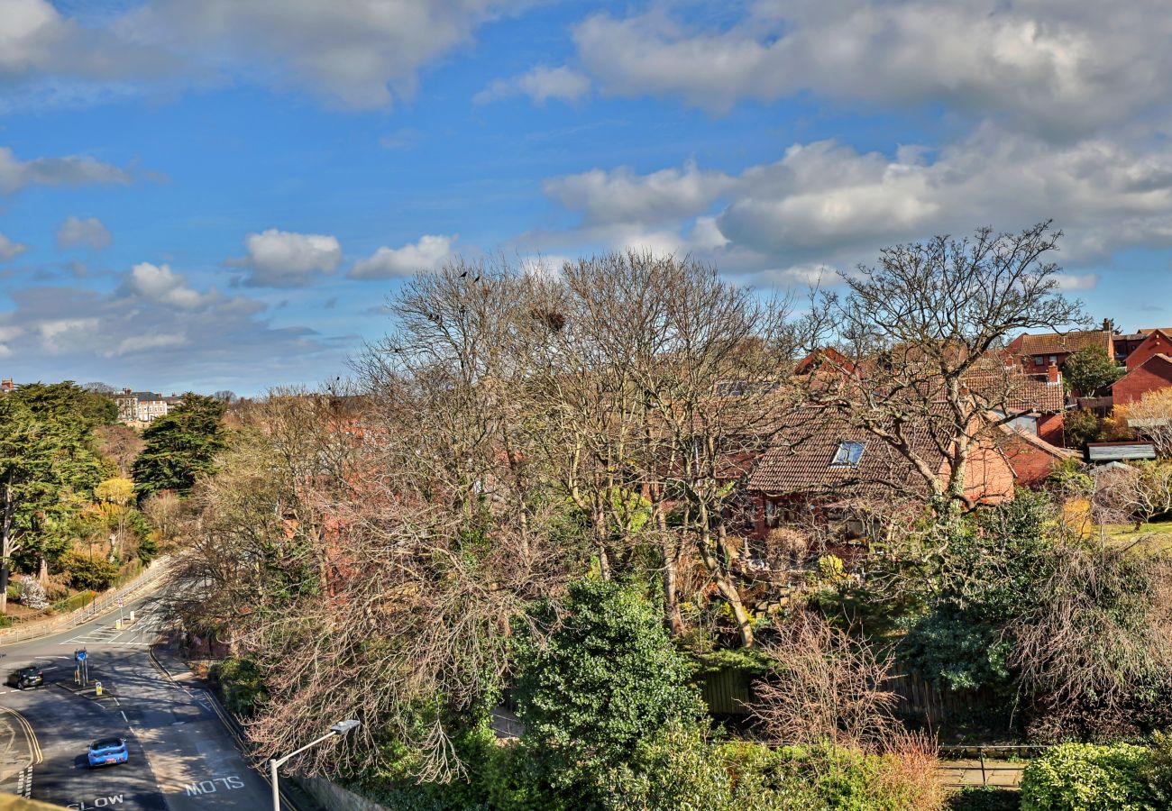 House in Whitby - Adventure House