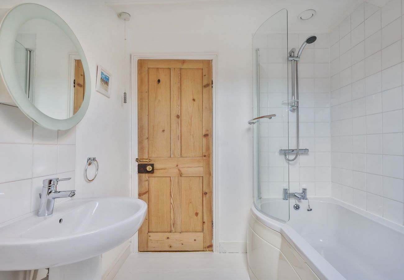House in Whitby - Adventure House