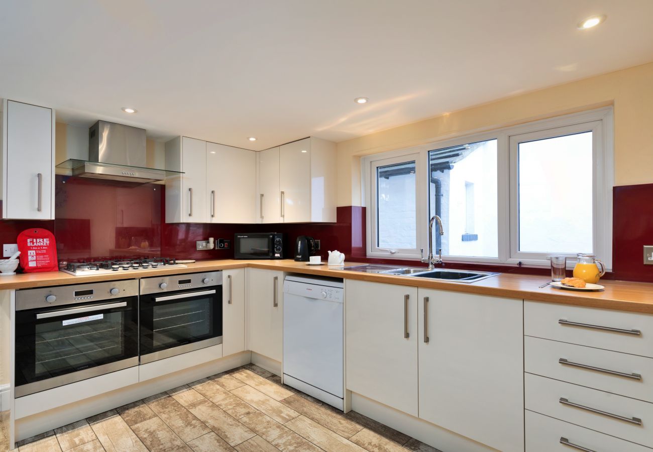 House in Whitby - Adventure House
