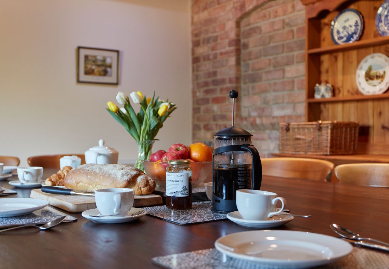 Cottage in Ashbourne - Meadow View