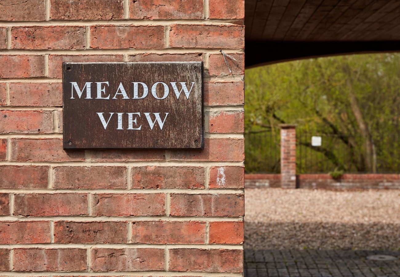 Cottage in Ashbourne - Meadow View