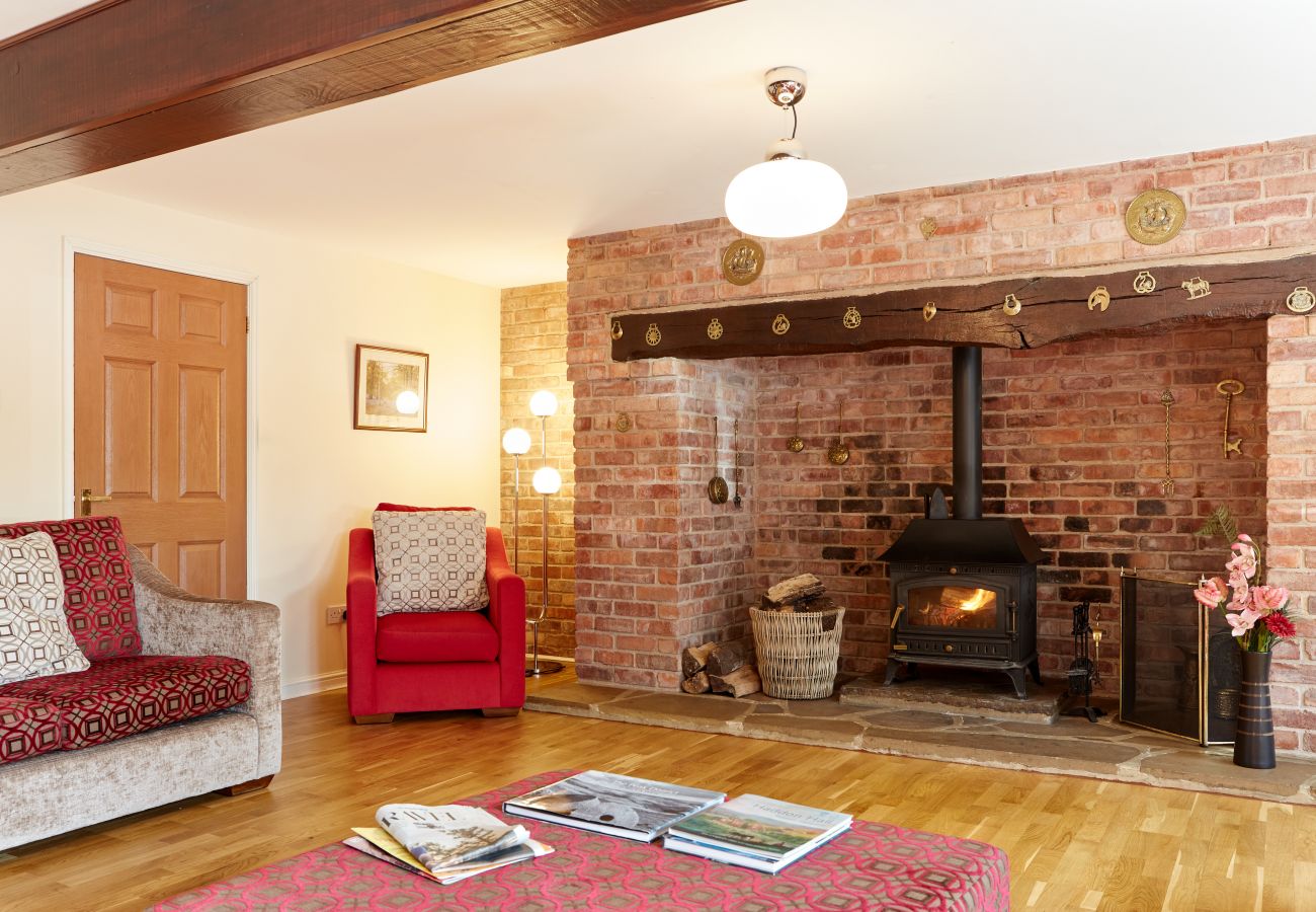 Cottage in Ashbourne - Willow Barn