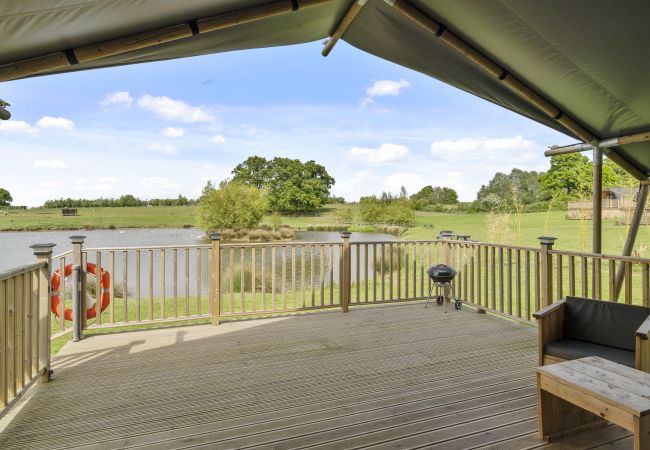Chalet in Hertford - The Herdwick Safari Tent Chalet in Hertford - The Herdwick Safari Tent
