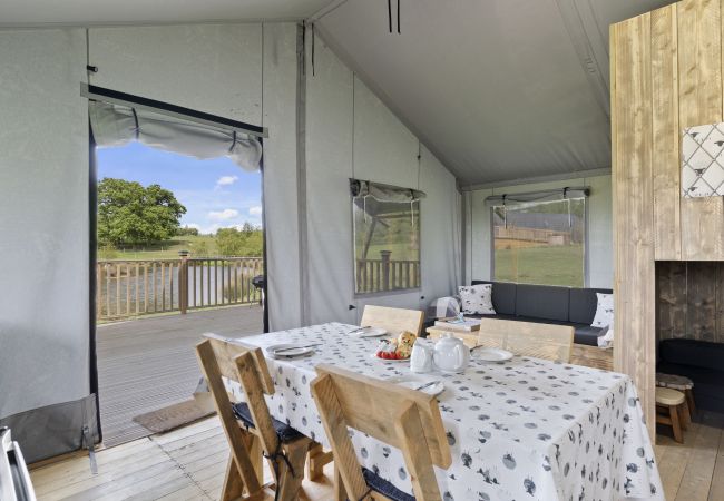 Chalet in Hertford - The Herdwick Safari Tent Chalet in Hertford - The Herdwick Safari Tent