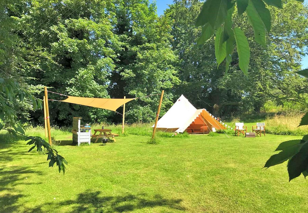 Chalet in Swannington - Lilypad Bell Tent